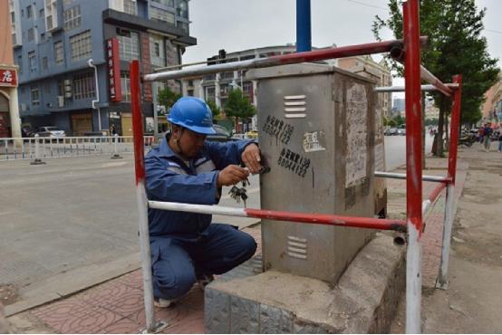 昭通供電局“抗戰(zhàn)勝利70周年紀(jì)念活動”與抗洪保電工作兩不誤 