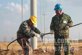 涼城供電：絕緣子耐壓試驗