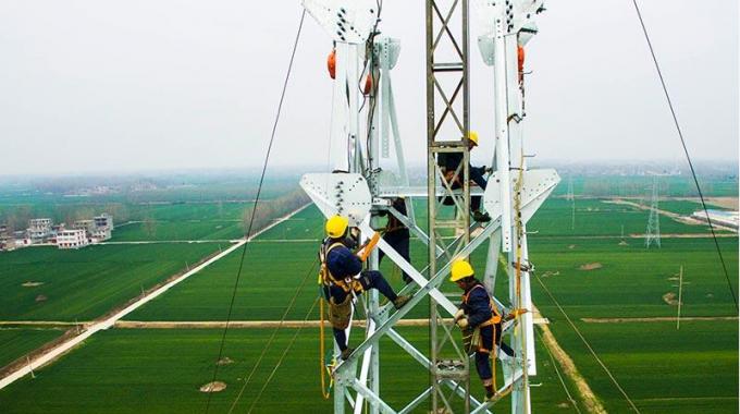 伯陽(yáng)—潁州500千伏線路工程全面組塔