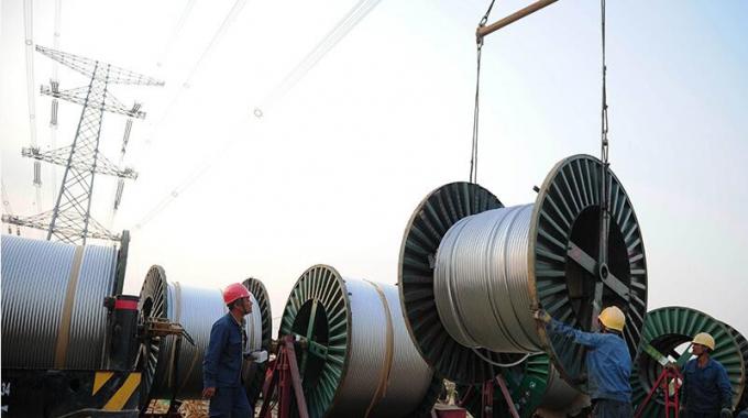 蒙西-天津南1000千伏特高壓線路18標(biāo)段全線貫通