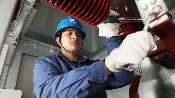 國網(wǎng)創(chuàng)優(yōu)示范工程成都三星110千伏變電站投運