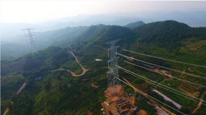 國內(nèi)最長特高壓陜西榆橫——山東濰坊特高壓工程放線工作進展順利