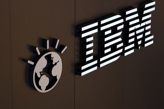 在云計算與大型機銷售的帶動下，IBM實現(xiàn)六年來的首次營收增長
