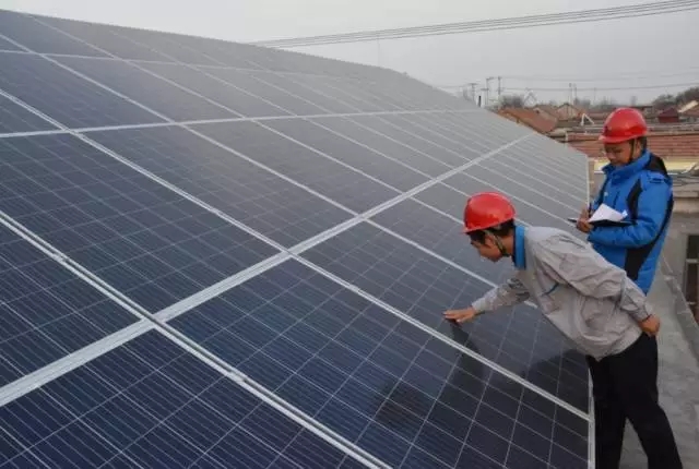 政府支持、專家肯定、品牌給力！2018分布式光伏市場繼續(xù)火爆！