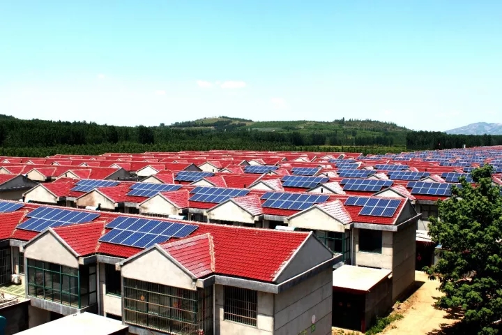 政府支持、專家肯定、品牌給力！2018分布式光伏市場繼續(xù)火爆！