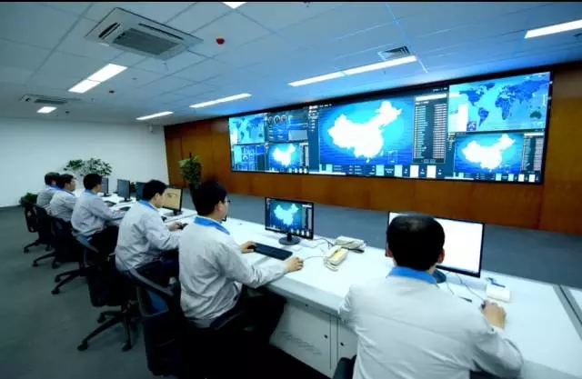 政府支持、專家肯定、品牌給力！2018分布式光伏市場繼續(xù)火爆！