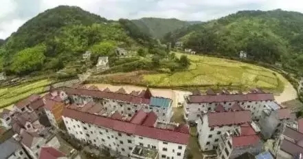 剛剛，2018中央一號文件發(fā)布，光伏扶貧助力致富