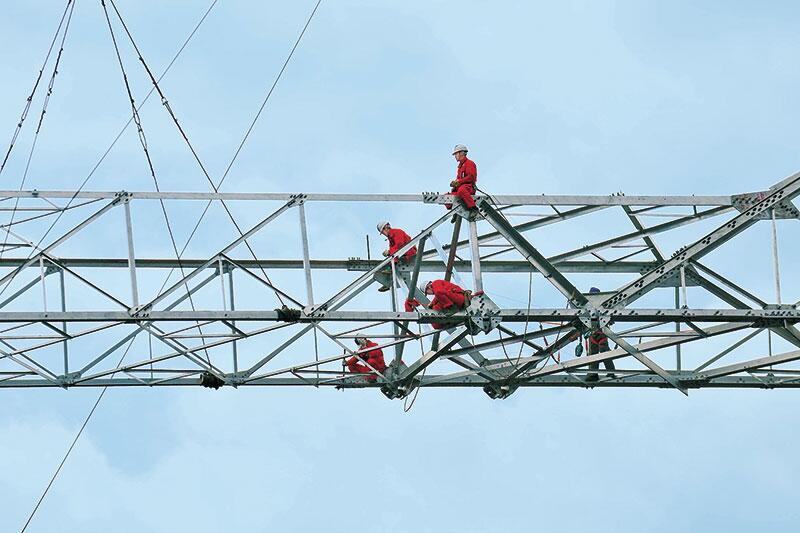 酒泉—湖南±800千伏特高壓直流輸電工程湖北段鄂Ⅱ標(biāo)段5687號(hào)鐵塔正式開(kāi)始組立施工