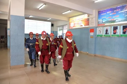 安全信息】發(fā)耳煤業(yè)通過國家一級安全生產(chǎn)標(biāo)準(zhǔn)化礦井驗收