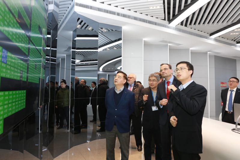 重磅引進(jìn)8MW海上風(fēng)機(jī)、Iwind數(shù)據(jù)中心正式啟用……上海電氣再創(chuàng)行業(yè)新紀(jì)錄！