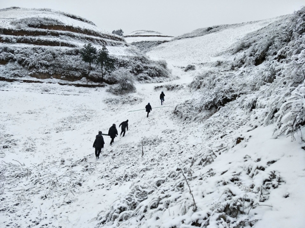  云南電網(wǎng)積極應(yīng)對(duì)雨雪天氣確保電網(wǎng)安全