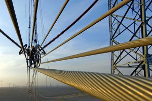 “一條特高壓解決四川棄水”，但誰(shuí)需要特高壓？