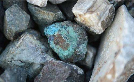 鈷價直逼 10 萬美元大關，供需達平衡恐得再花點時間