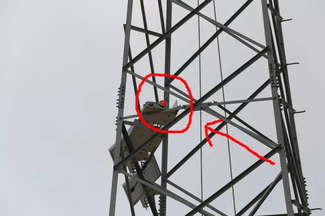 線路上裝了高清“電子眼”，專拍違章施工的你~