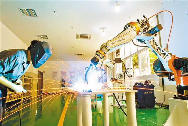 今年兩度來渝簽約，阿里巴巴深耕重慶打造智慧城市 飛象工業(yè)互聯(lián)網(wǎng)平臺(tái)六月啟用