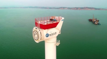 重磅！全球風(fēng)輪直徑最大抗臺風(fēng)型風(fēng)電機組成功吊裝！