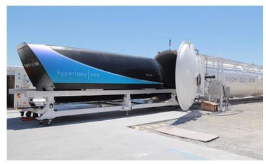 無人車、無人機(jī)、超級高鐵、智慧城市......這是一份來自未來的出行報告