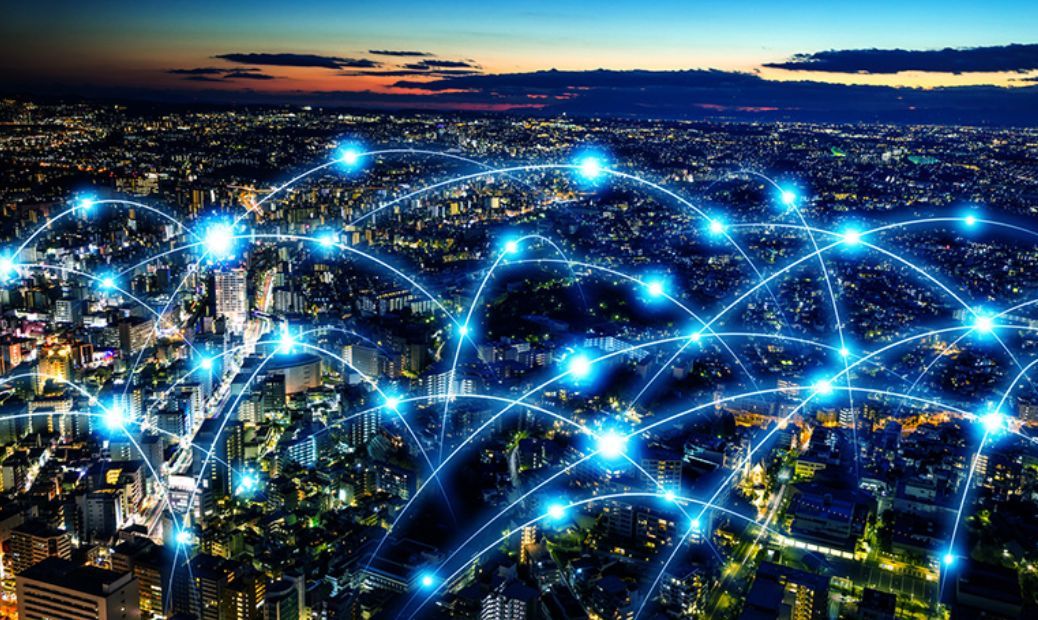 無人車、無人機(jī)、超級高鐵、智慧城市......這是一份來自未來的出行報告