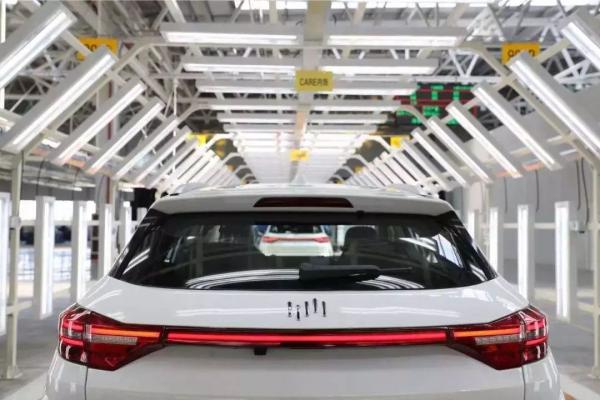 互聯(lián)網(wǎng)造車：別浪，猥瑣發(fā)育