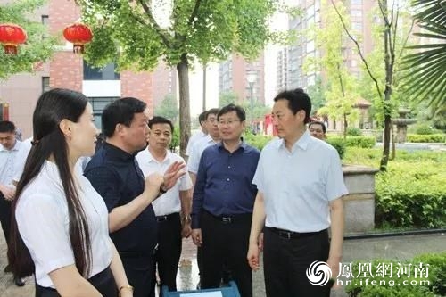 商丘市市長張建慧到睢陽區(qū)新城辦事處調研智慧城市建設工作