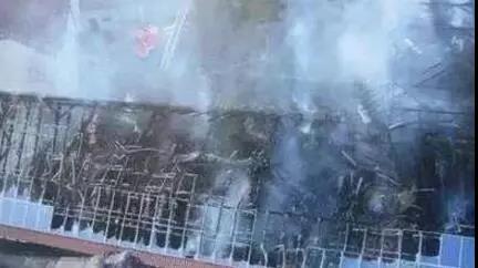 再預(yù)警 屋頂光伏又著火了 這次竟是小學(xué)屋頂！