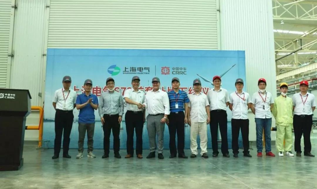 72米長(zhǎng)、LCOE最低！國(guó)內(nèi)首款海陸兩用風(fēng)電葉片成功下線