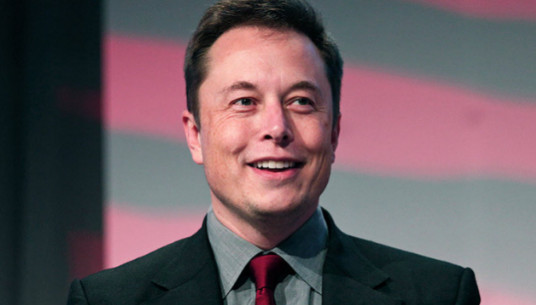 美國(guó)特斯拉電動(dòng)車(chē)怎么安全沖出重圍？