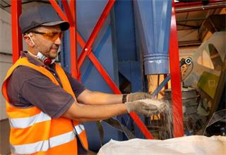 法國(guó)開設(shè)歐洲首座太陽能電池板回收工廠