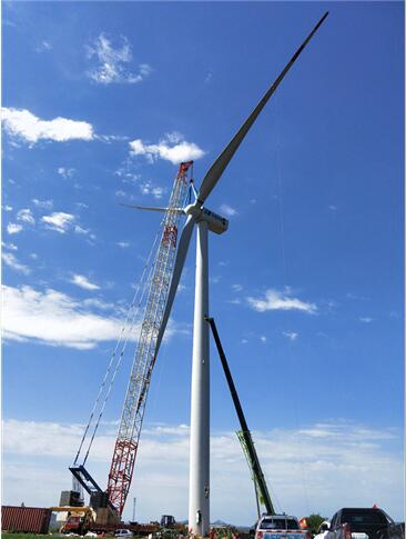 上海電氣華電萊州薛家項(xiàng)目首臺風(fēng)機(jī)成功吊裝