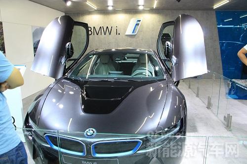 上海進(jìn)博會汽車科技前瞻：德系、美系、日韓同臺競技