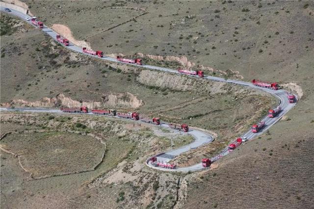 極限挑戰(zhàn)！這條“電力天路”正式投入運營