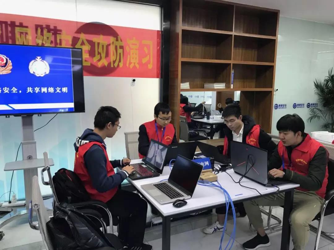 公司代表隊(duì)圓滿(mǎn)完成云南省公安機(jī)關(guān)“護(hù)網(wǎng)2018”網(wǎng)絡(luò)安全攻防演習(xí)